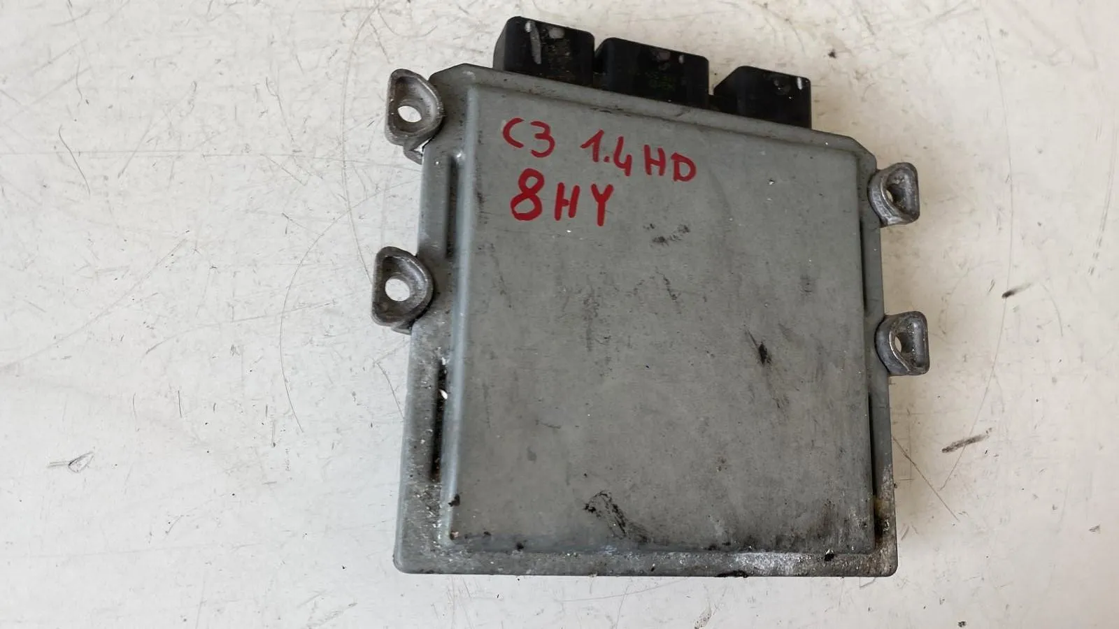 CENTRALINA MOTORE con codice SW9650529880 da CITROEN C3 2° Serie con codice motore 8HY/8HY Diesel 1400 (05>10)