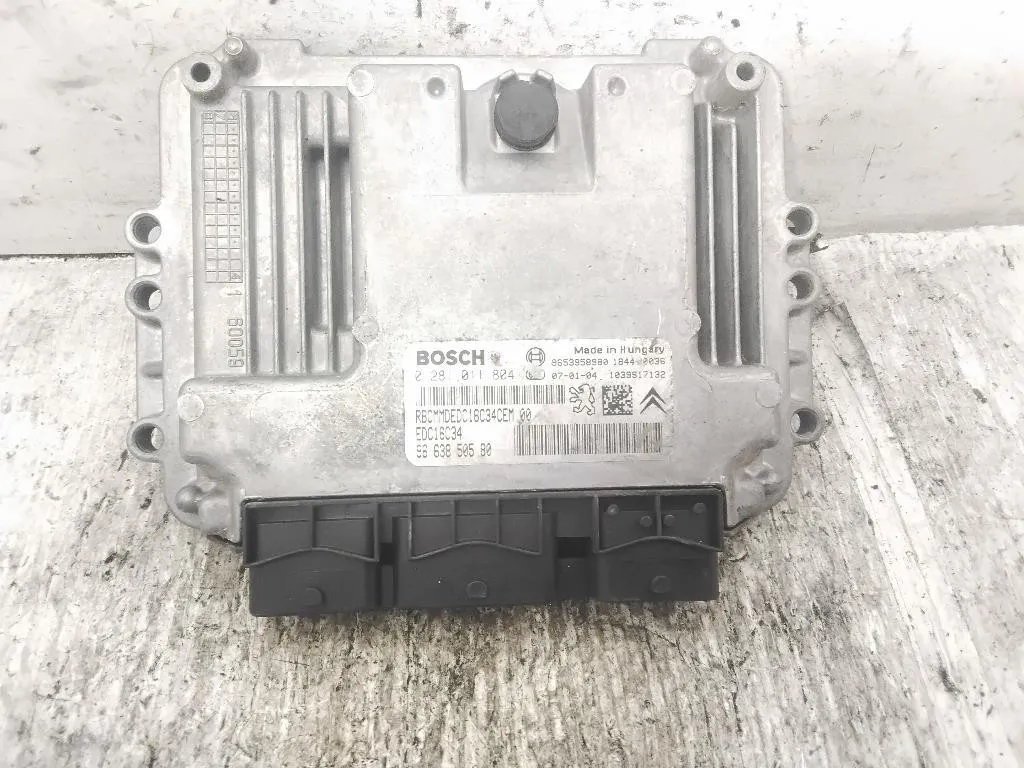 CENTRALINA MOTORE con codice 0281011804 9663850580 da CITROEN C3 2° Serie DV4TD/8HZ diesel 1398 (05>10)
