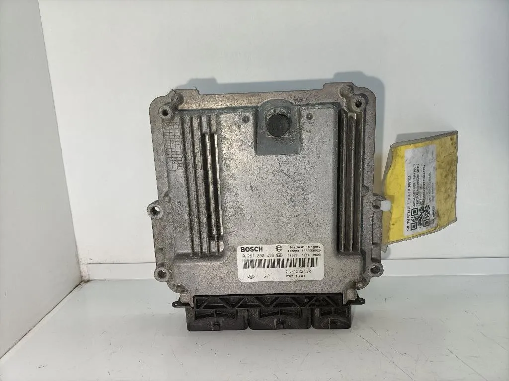 CENTRALINA MOTORE con codice 0281030439/237102213R da DACIA Dokker 1° Serie K9K626 diesel 1461 (12>)