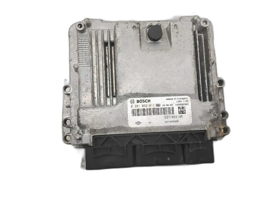 CENTRALINA MOTORE con codice 0281032811 237106319R da DACIA Sandero Serie II K9K612 diesel 1461 (12>20)