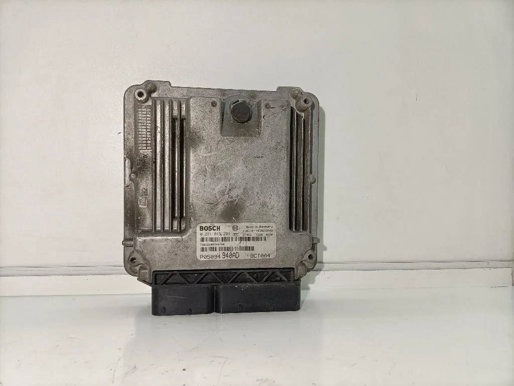 CENTRALINA MOTORE DODGE Caliber 1° Serie P05094940AD/0281013201 ECD diesel 1968 (07>)