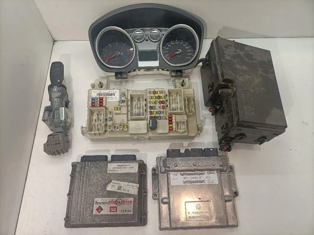 CENTRALINA MOTORE FORD C - Max Serie 7M51-12A650-KE SYDA bifuel/gas 1999 (07>10)