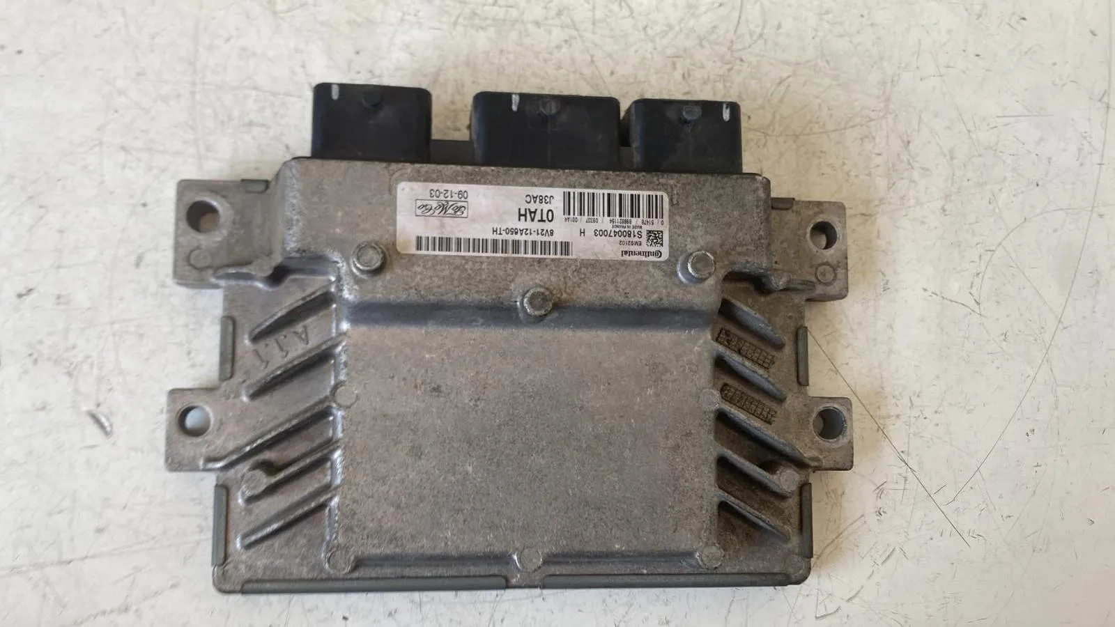 CENTRALINA MOTORE con codice 8V21-12A650-TH da FORD Fiesta 6° Serie con codice motore F6JD/F6JD Diesel 1400 (08>17)