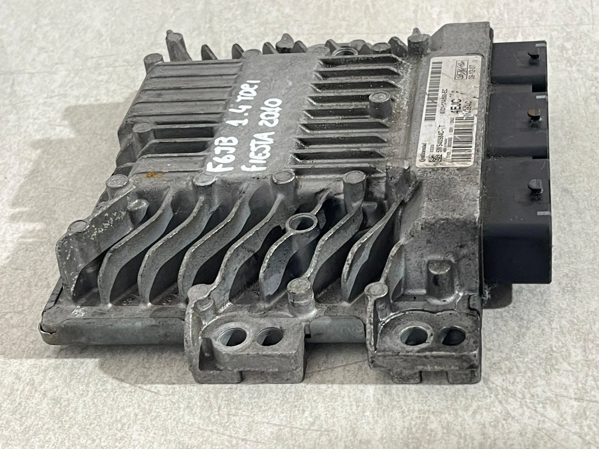 CENTRALINA MOTORE con codice 8V21-12A650-EC da 1543041 FORD Fiesta 6° Serie con codice motore F6JD Diesel 1400