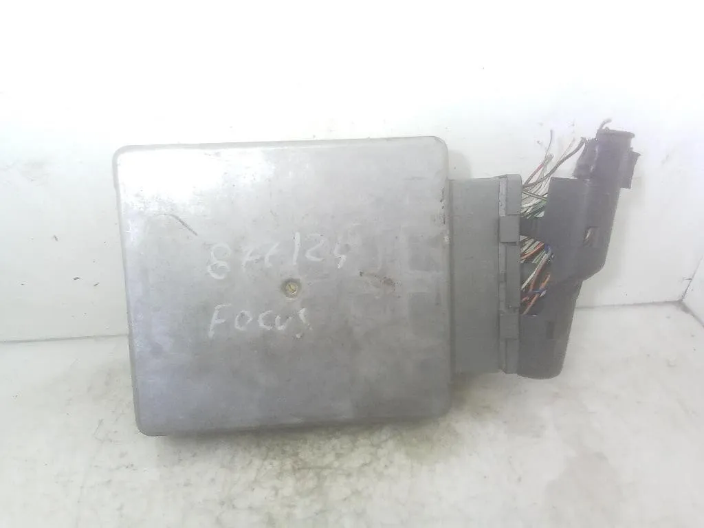 CENTRALINA MOTORE con codice XS4F-12A650-FAB da FORD Focus Berlina 1° Serie C9DA diesel 1753 (98>01)