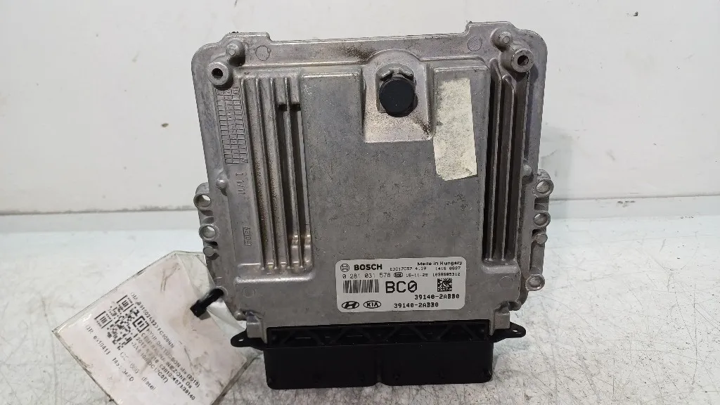 CENTRALINA MOTORE HYUNDAI Tucson serie 0281031578/39140-2ABB0/EDC17C57 D4FD diesel 1685 (15>)