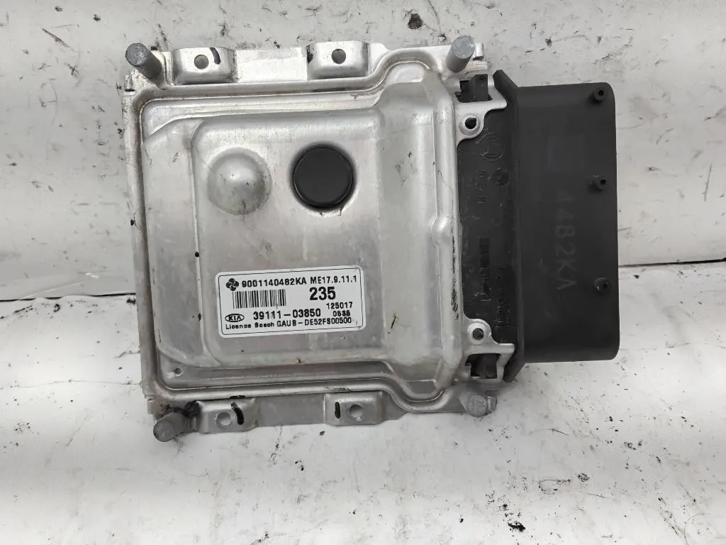 CENTRALINA MOTORE con codice 39111-03850 da KIA Rio 4° Serie G4LA benzina 1248 (11>)