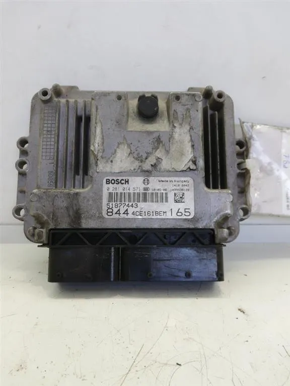 CENTRALINA MOTORE con codice 51877443/0281014571 da LANCIA Delta 3° Serie 198A5000 diesel 1956 (08>11)