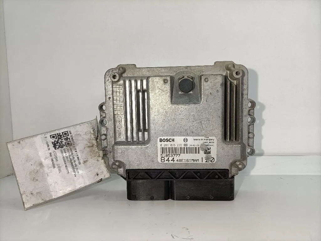 CENTRALINA MOTORE con codice 0281016235/51853777 da LANCIA Delta 3° Serie 198A2000 diesel 1598 (08>11)