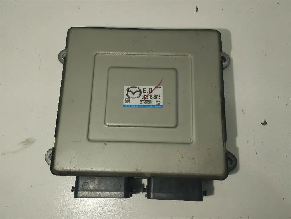 CENTRALINA MOTORE MAZDA 5 Berlina L82318881E L823 benzina 1798 (05>)
