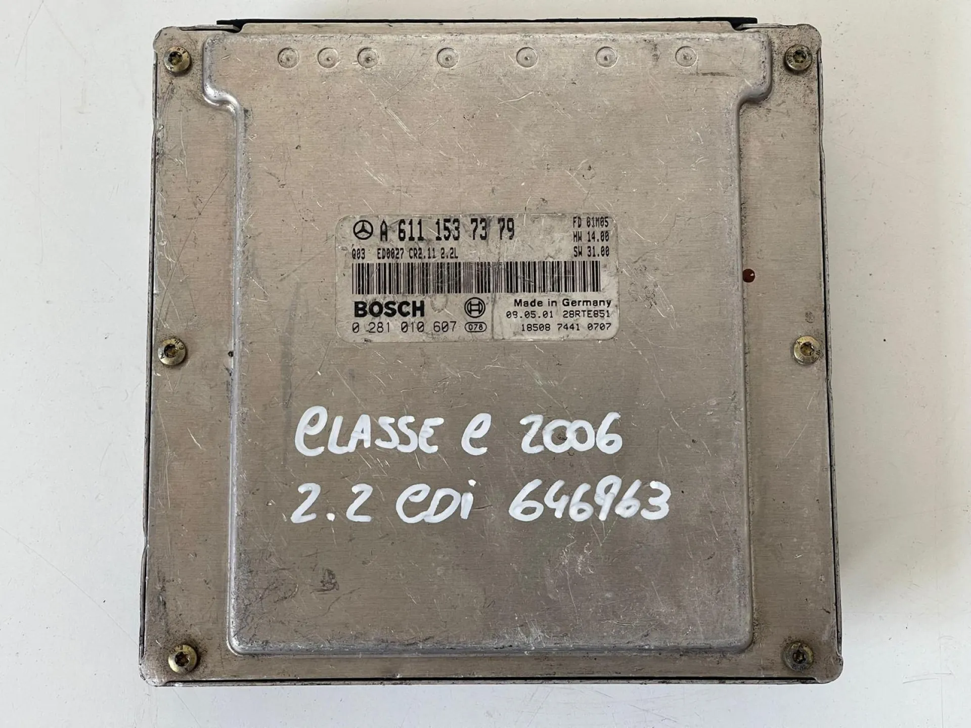 CENTRALINA MOTORE con codice A6111537379 da MERCEDES Classe C Berlina W203 2° Serie Diesel 2200 (04>07)
