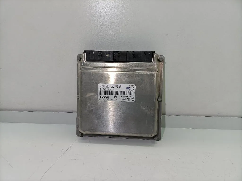 CENTRALINA MOTORE MERCEDES Classe E Berlina W210 0281010544/A6131530279 613961 diesel 3226 (95>99)