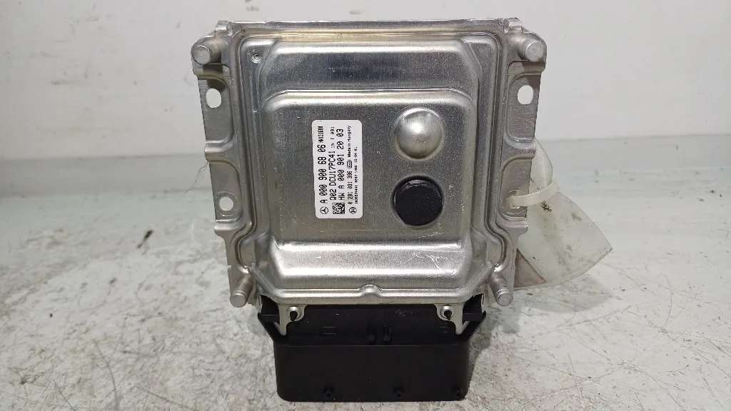 CENTRALINA MOTORE MERCEDES Classe C S. Wagon W205 A0009006806/0281031386 626951(R9M) diesel 1598 (14>)