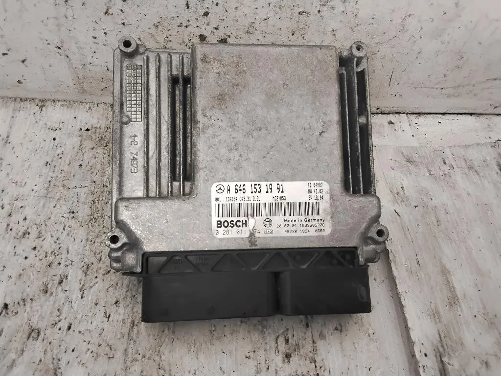 CENTRALINA MOTORE con codice A6461531991 0281011974 da MERCEDES Vito W639 2° Serie 646982 diesel 2148 (03>14)