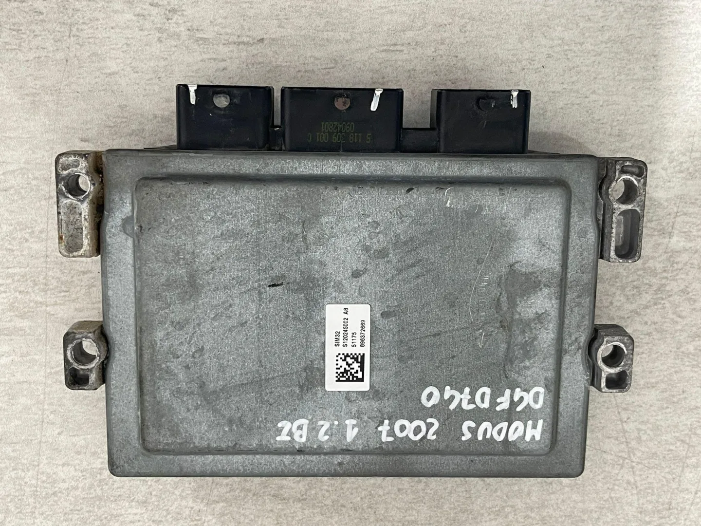 CENTRALINA MOTORE con codice 8200401568 da 8200414422 RENAULT Modus 2° Serie con codice motore D4F D740 Benzina 1200