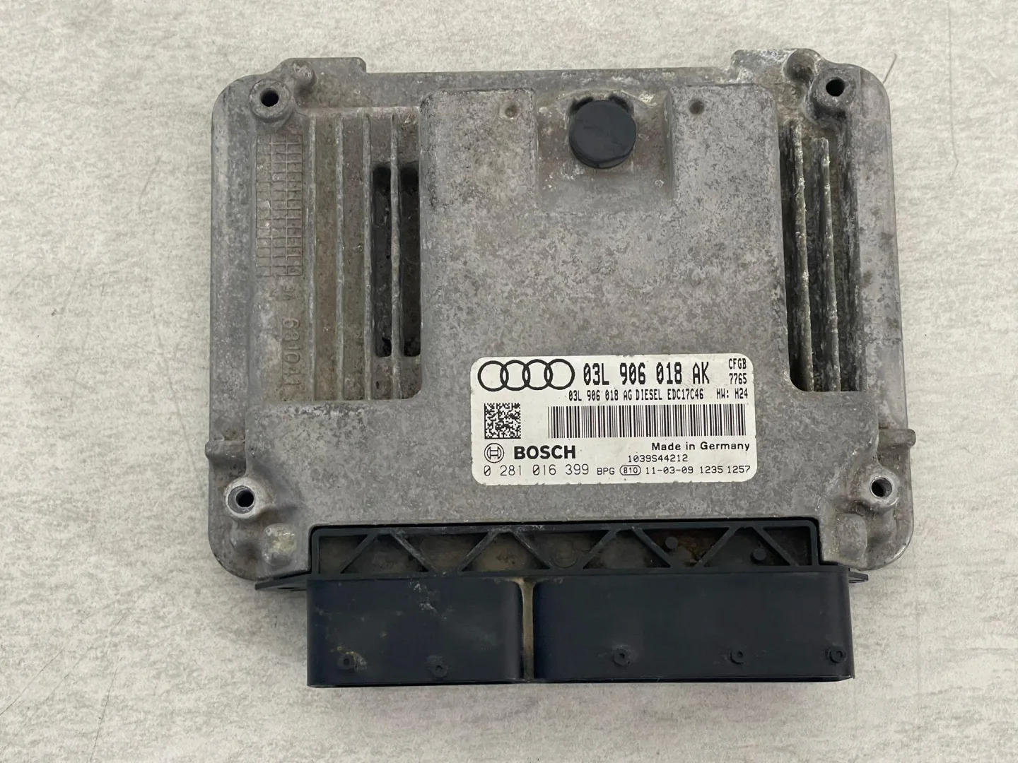 CENTRALINA MOTORE con codice 03L906018AK da 03F906070CB AUDI A3 Serie (8P1) con codice motore BMM Diesel 2000