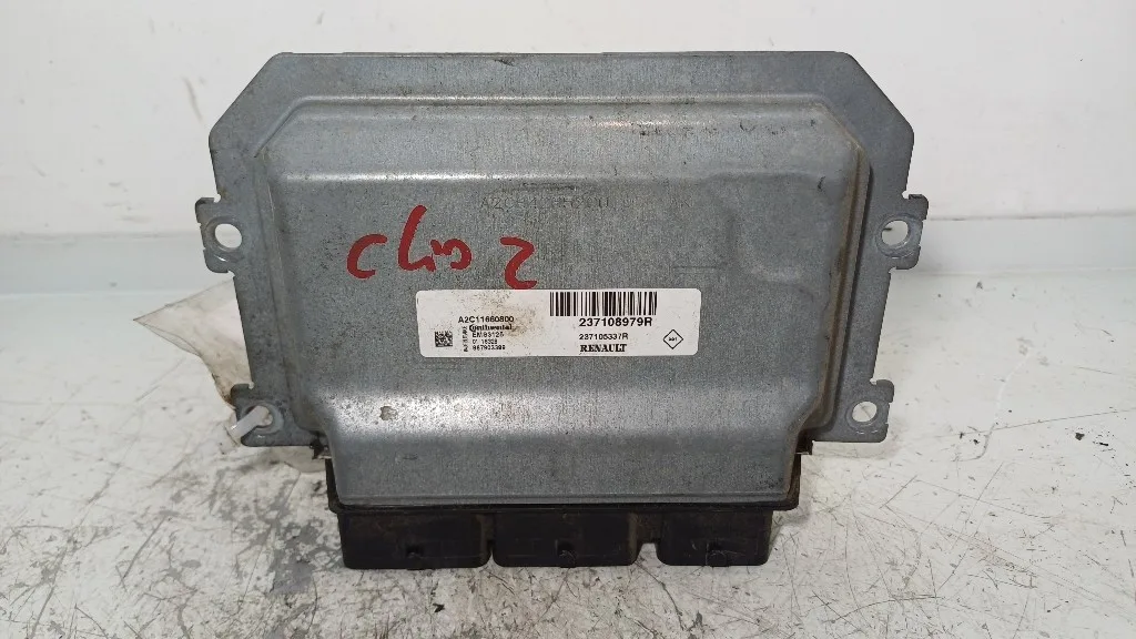 CENTRALINA MOTORE RENAULT Clio Serie IV 237108979R D4F740 benzina 1149 (12>19)