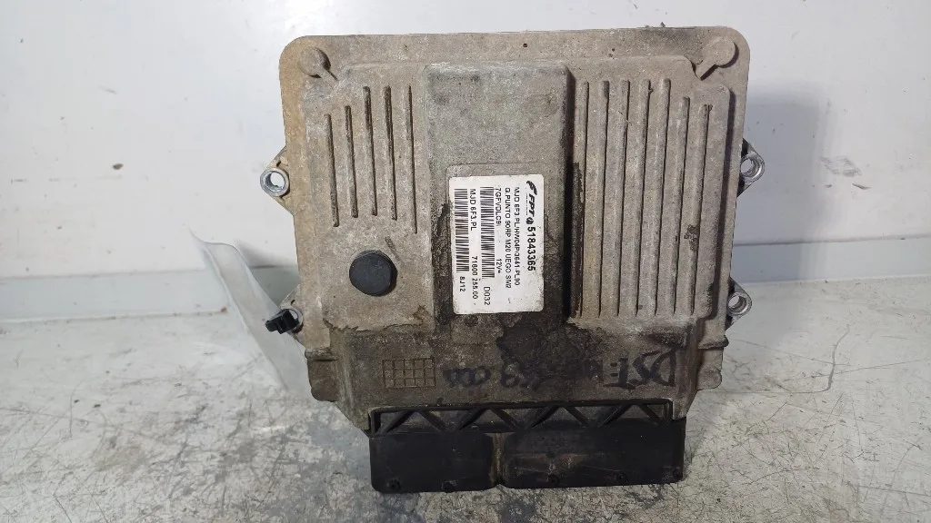 CENTRALINA MOTORE FIAT Grande Punto 1° Serie 51843365/MJD6F3.PL/HW04P 199A3000 diesel 1248 (05>08)