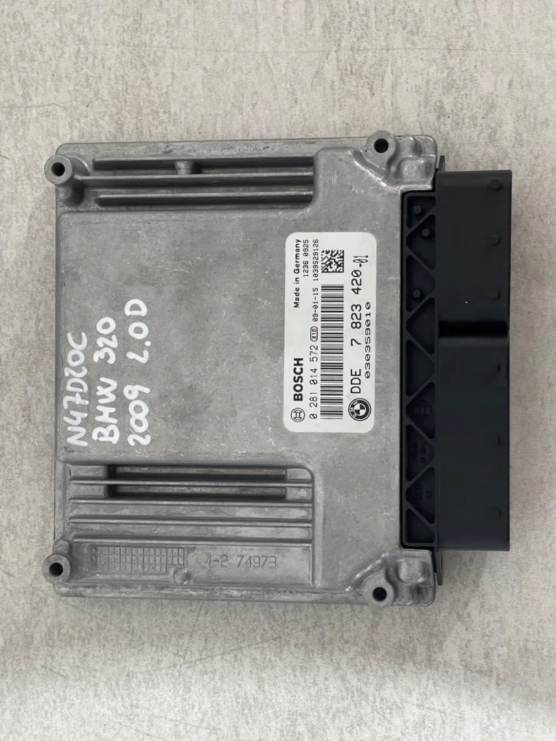 CENTRALINA MOTORE con codice 7823420-01 da 13618519672 BMW Serie 3 E90 Berlina 2° Serie con codice motore N47D20C Diesel 2000