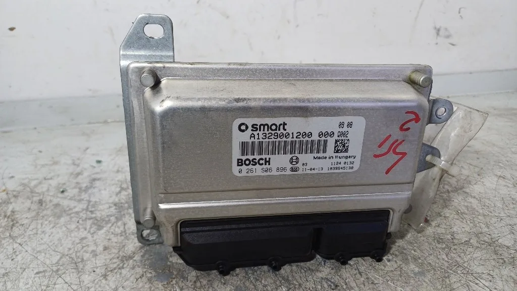 CENTRALINA MOTORE SMART Fortwo Coupé (W451) 0261S06896/A1329001200 3B21-132910 benzina 999 (07>15)
