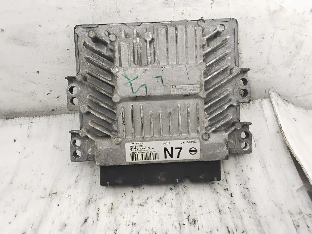 CENTRALINA MOTORE con codice 23710jd58c 180033106 da NISSAN Qashqai +2 K9K diesel 1461 (08>13)