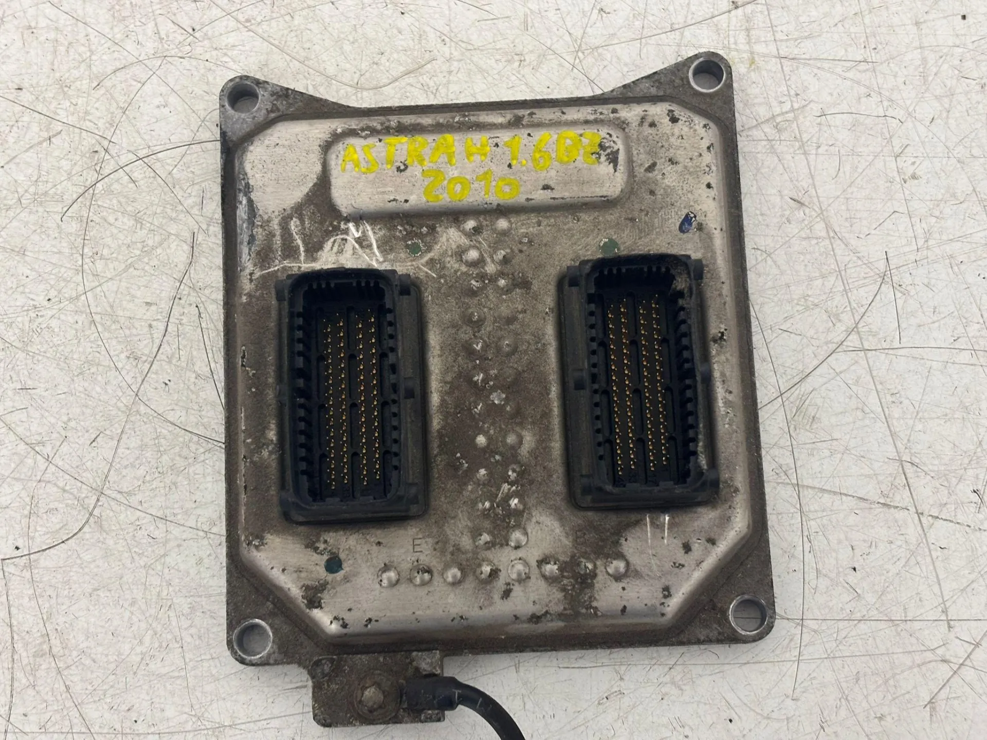 CENTRALINA MOTORE con codice 55559394 da OPEL Astra H Berlina 2° serie Benzina 1600 (07>)