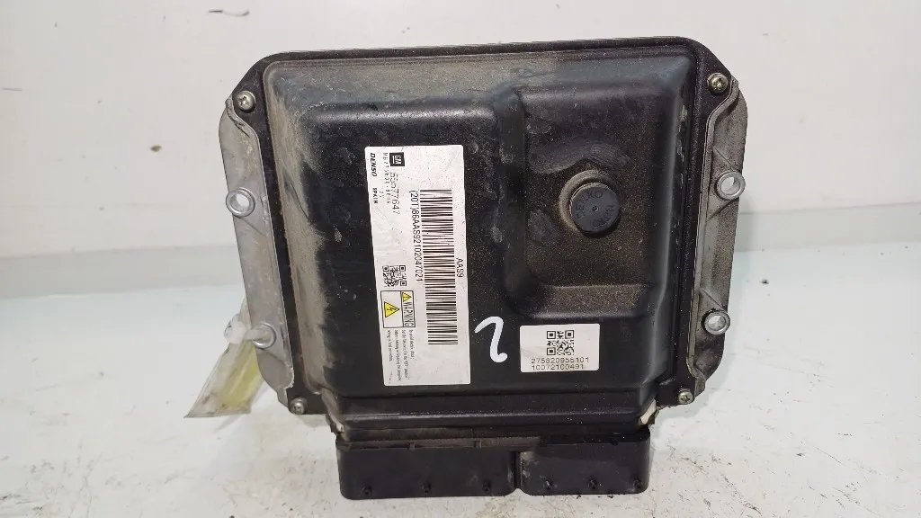 CENTRALINA MOTORE OPEL Astra J 55577647/MB275800-8884 A17DTR diesel 1686 (09>)