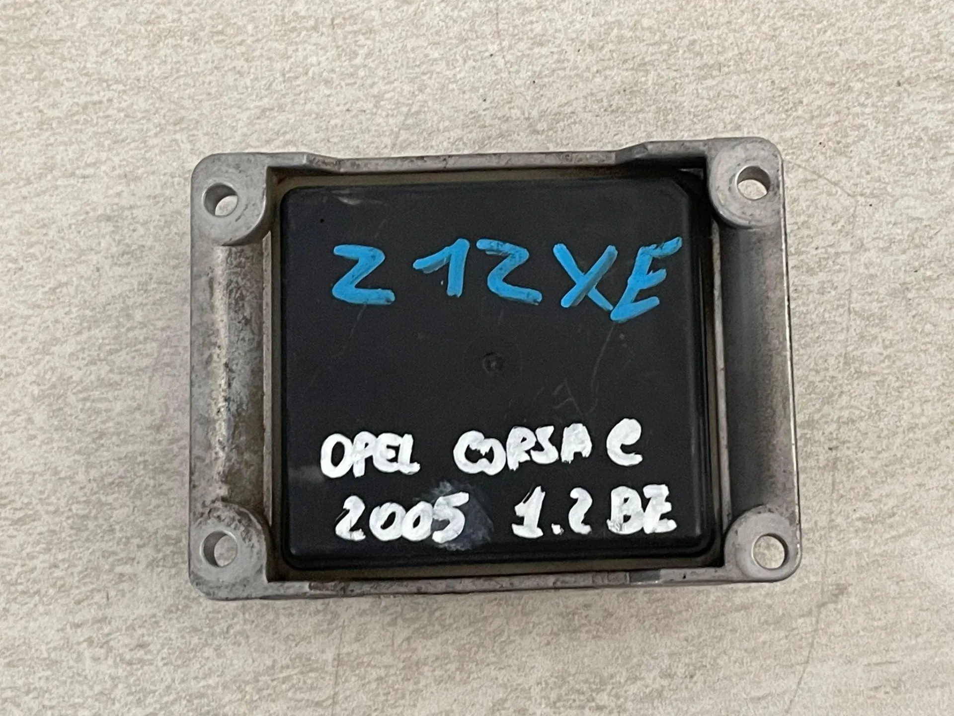 CENTRALINA MOTORE con codice 26SA7604 da OPEL Corsa C 3P 2° Serie Benzina 1200 (03>06)