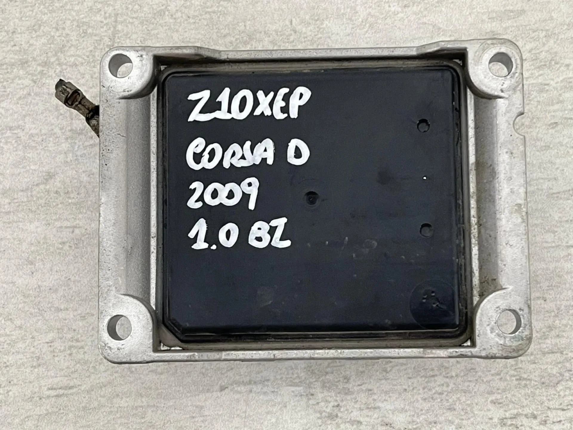 CENTRALINA MOTORE con codice 55354330 da 55557935 OPEL Corsa D 5P 1° Serie con codice motore Z10XEP Benzina 1000