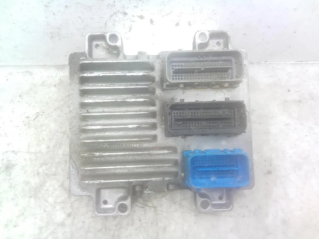 CENTRALINA MOTORE con codice 12670942 da OPEL Corsa E 3° Serie B14XER OPT bifuel/gas 1398 (15>)