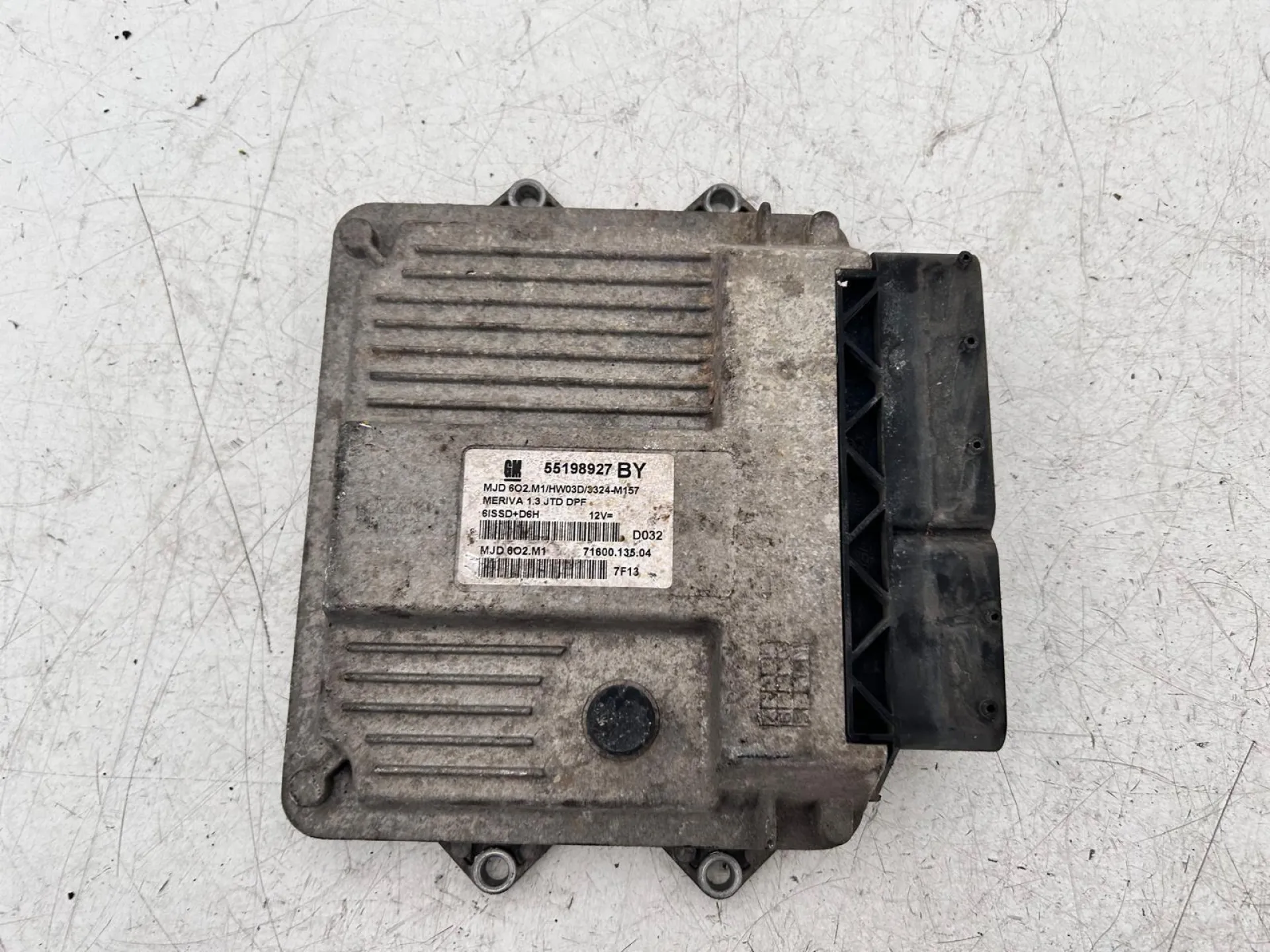CENTRALINA MOTORE con codice 55198927 da 55566399 OPEL Meriva 2° Serie con codice motore Z13DTJ Diesel 1300