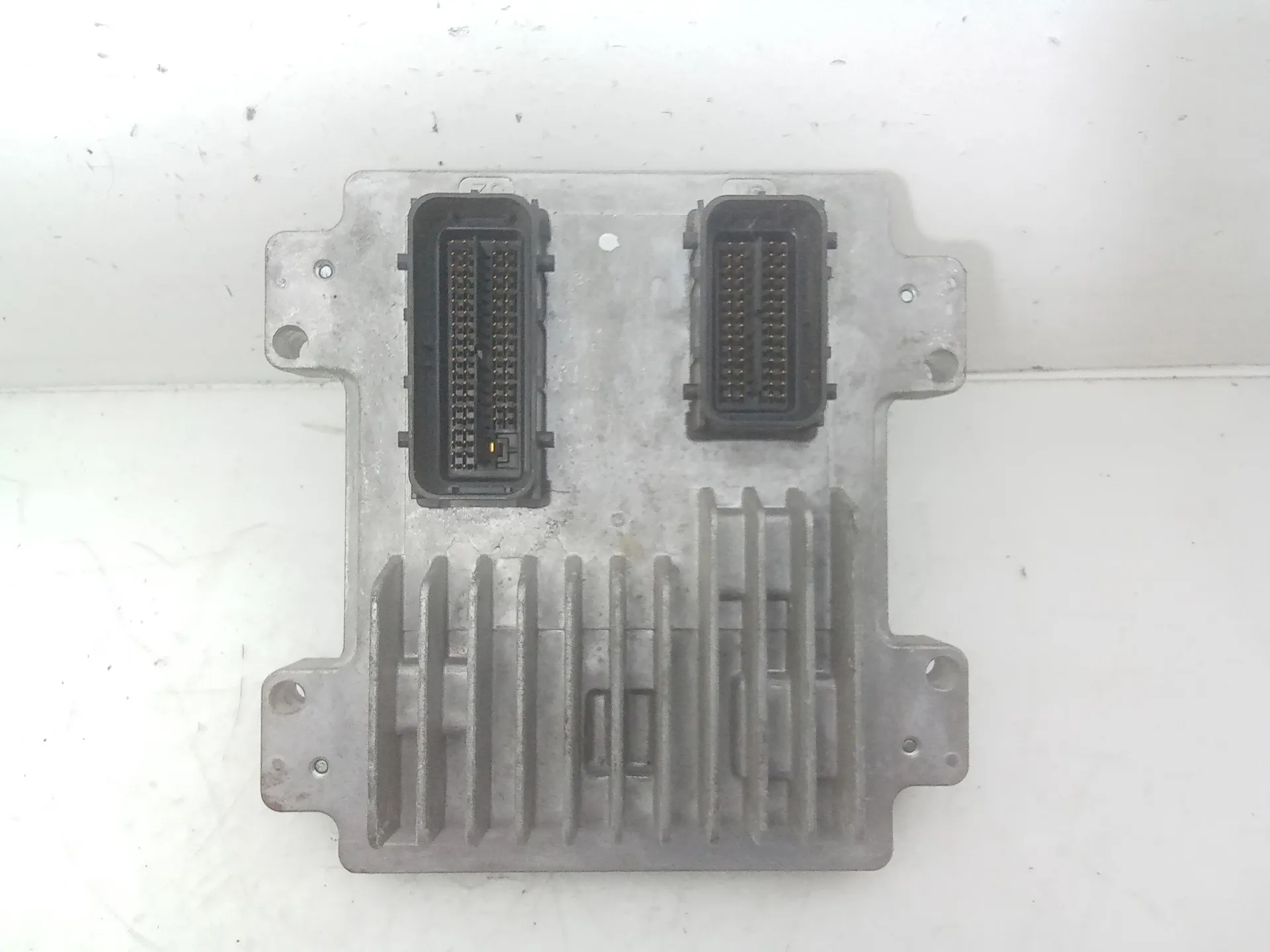 CENTRALINA MOTORE con codice 12647212 da OPEL Meriva 3° Serie A 14 NEL, B 14 NEL Benzina 1400 (10>)