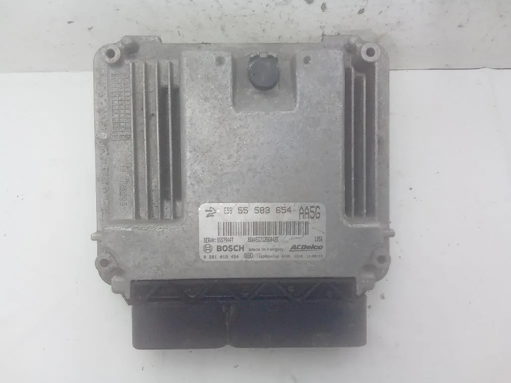 CENTRALINA MOTORE con codice 0281018454 55583854 da OPEL Meriva 3° Serie A17DTS diesel 1686 (10>)