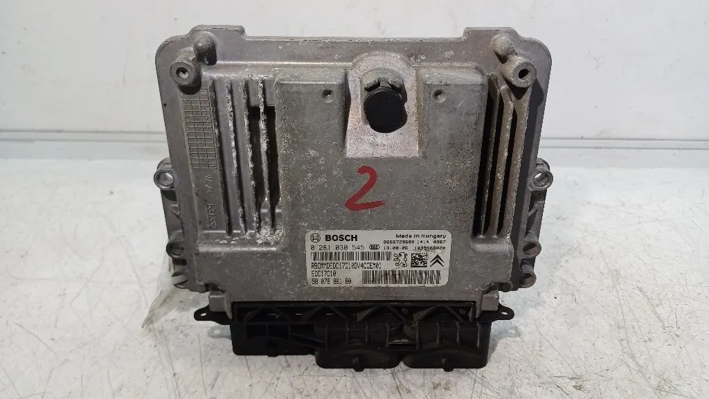 CENTRALINA MOTORE PEUGEOT 208 Serie 0281030545/9807886180 DV4C-8HR-8H01 diesel 1398 (12>19)