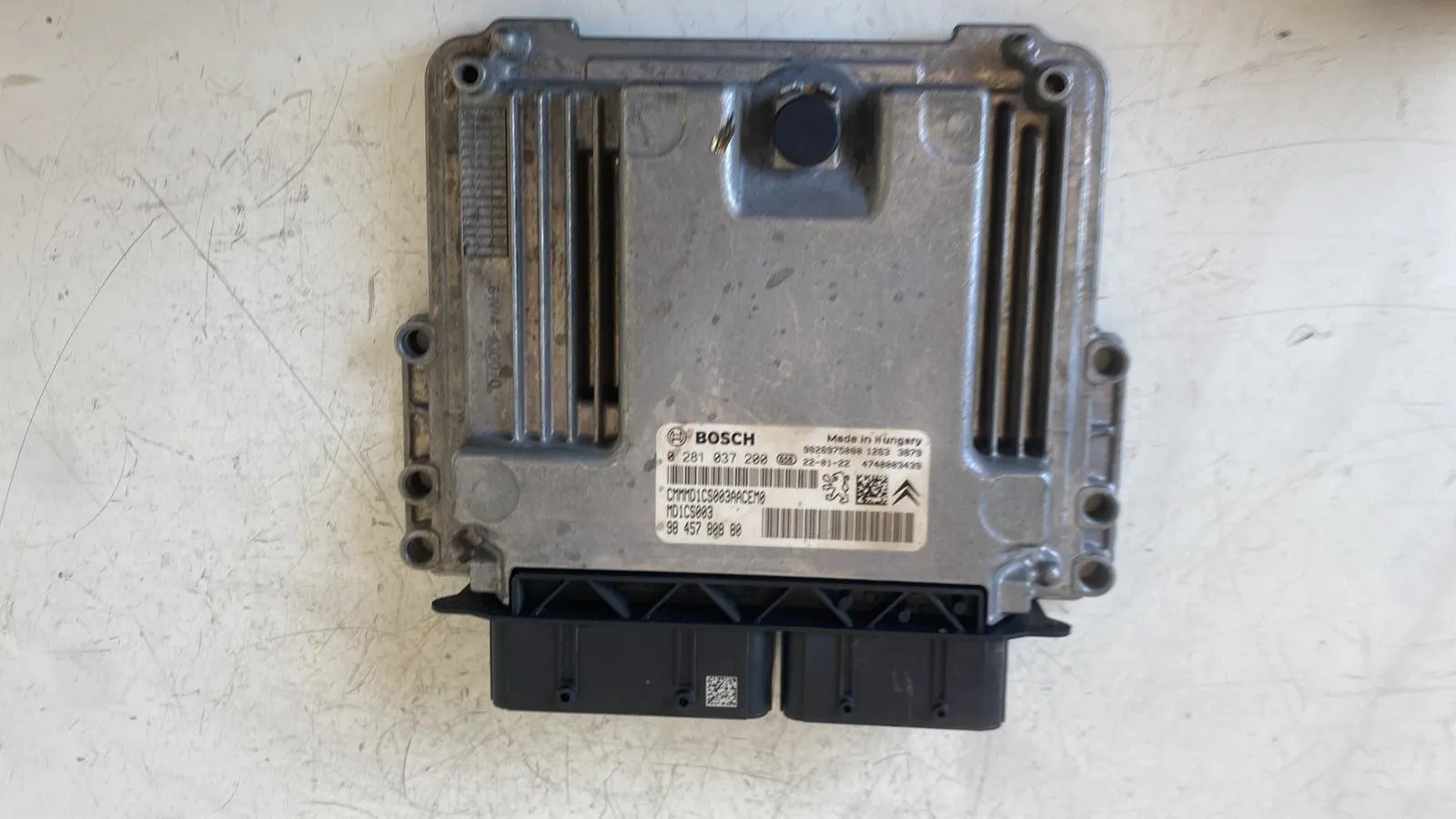 CENTRALINA MOTORE con codice 0281037200 da PEUGEOT 3008 Serie con codice motore YH01/YH01 Benzina 1500 (16>)