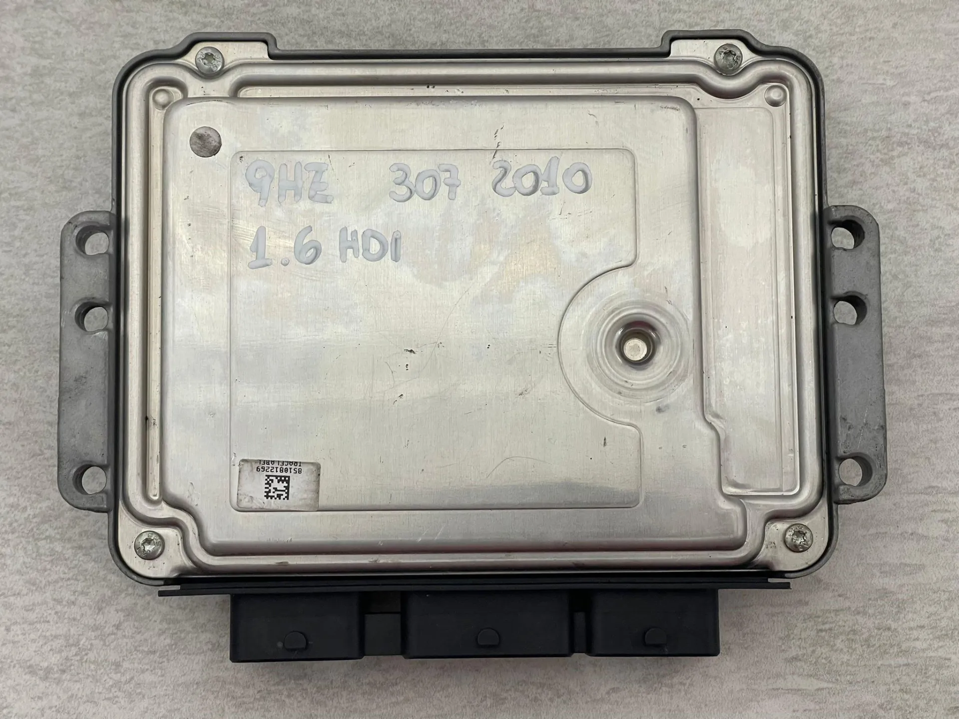 CENTRALINA MOTORE con codice 9660324180 da 1943V3 PEUGEOT 307 Berlina 2° Serie con codice motore 9HZ Diesel 1600