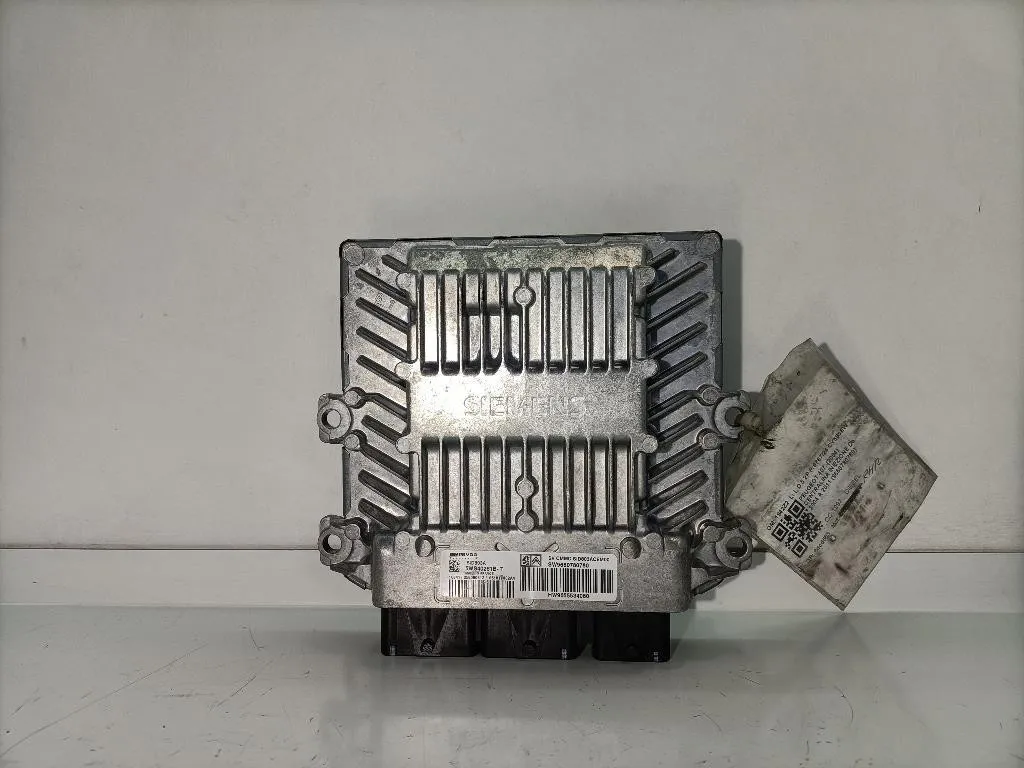 CENTRALINA MOTORE PEUGEOT 407 Berlina 9660780780 DW10BTED4 diesel 1997 (04>)