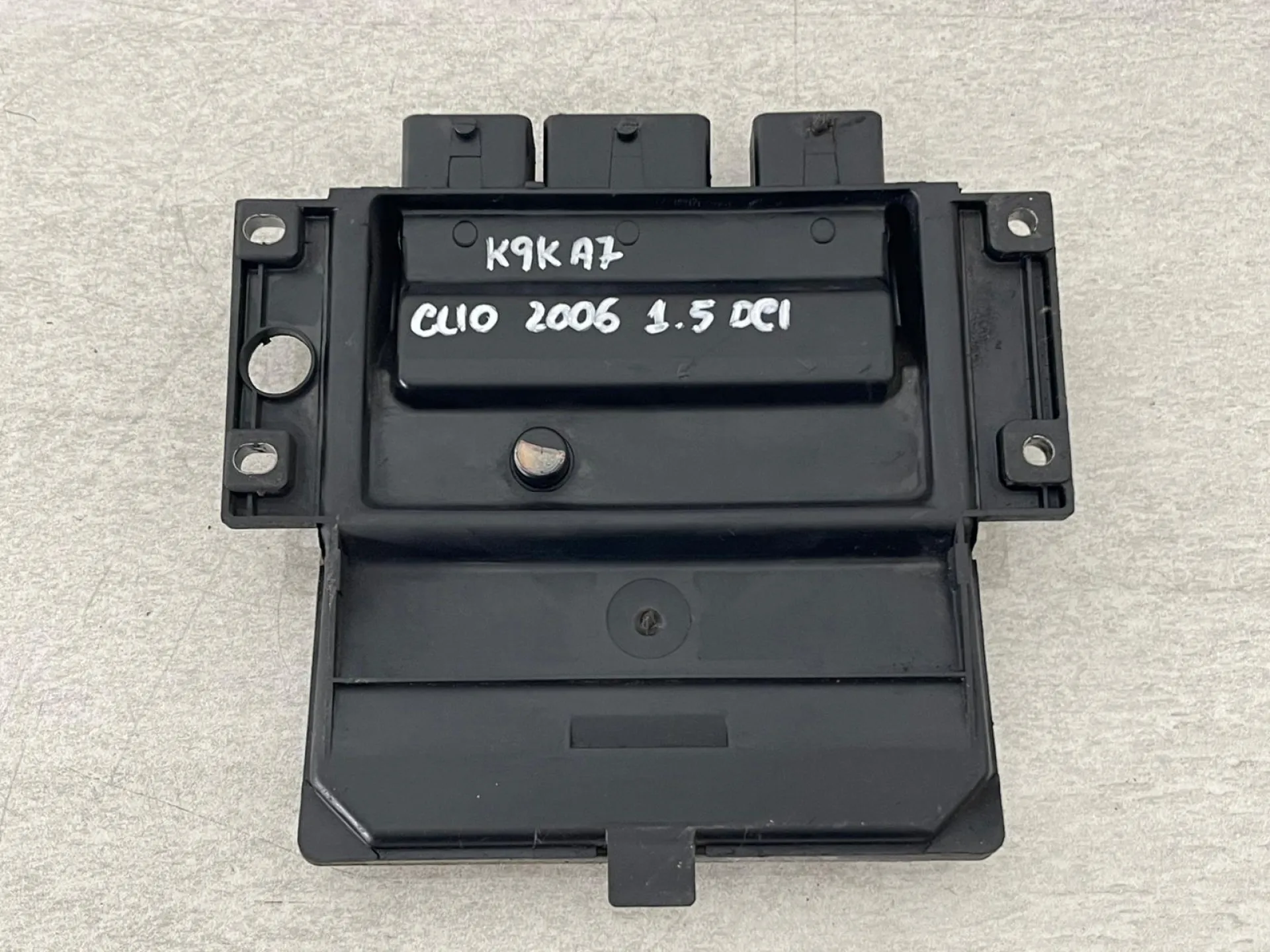 CENTRALINA MOTORE con codice 8200399038 da 8200522357 RENAULT Clio Serie con codice motore K9K A7 Diesel 1500