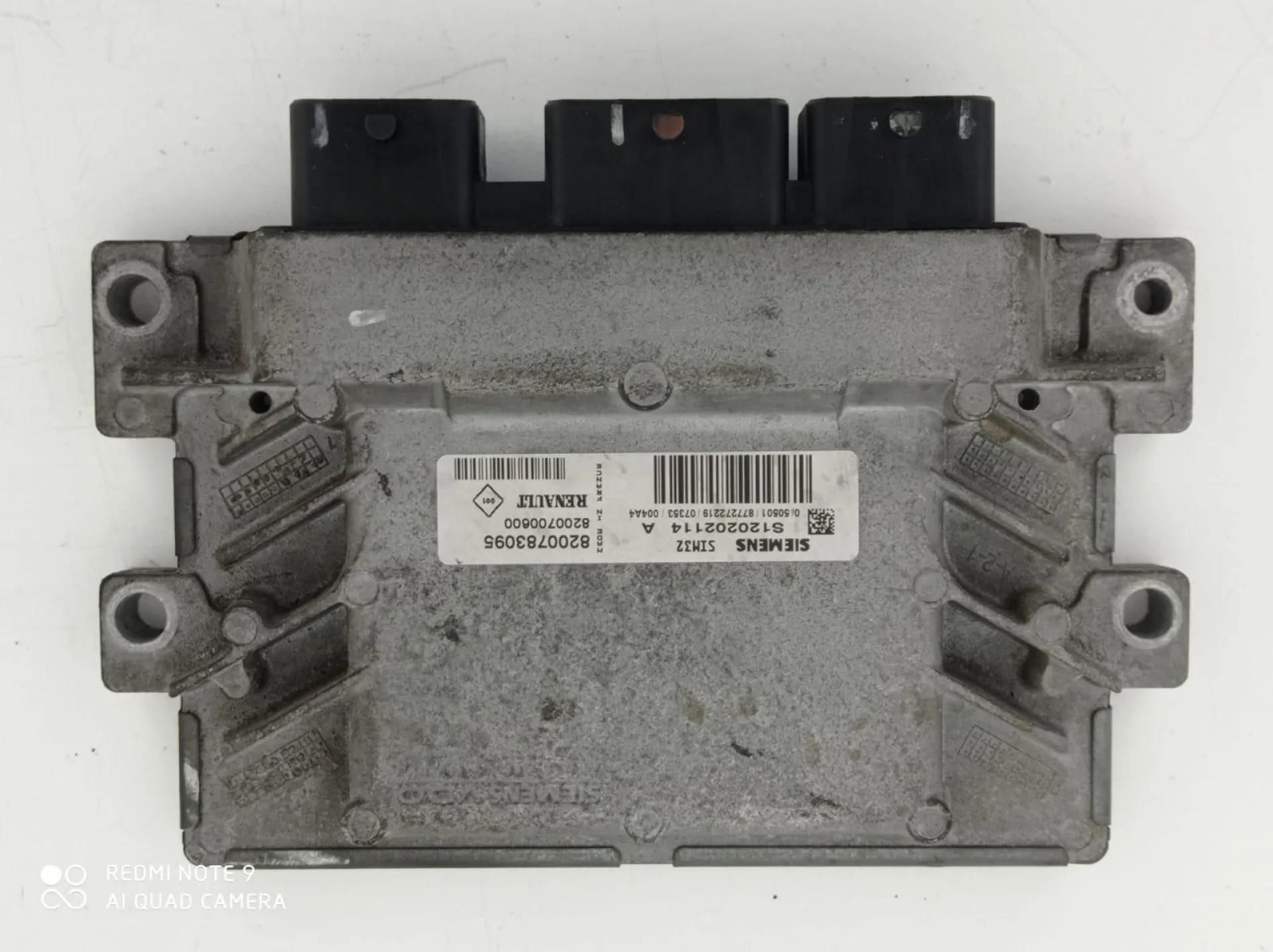 CENTRALINA MOTORE con codice 8200783095 da RENAULT Clio Serie Benzina 1200 (08>15)