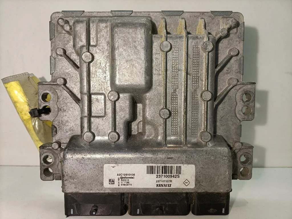 CENTRALINA MOTORE RENAULT Kadjar Serie 237100942S/237107137R K9K646 diesel 1461 (15>)