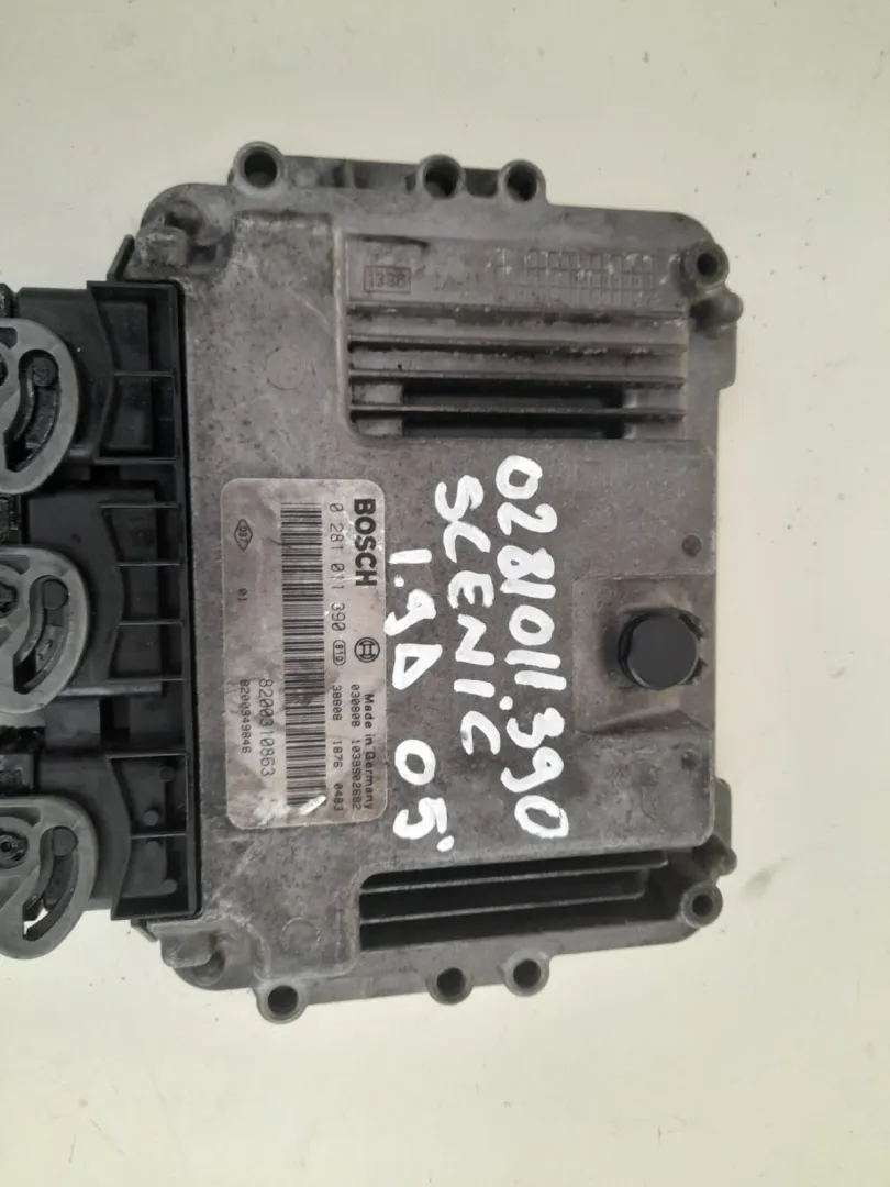 Centralina motore Renault Scenic 1.9 D del 2005 CODICE RICAMBIO : 0281011390