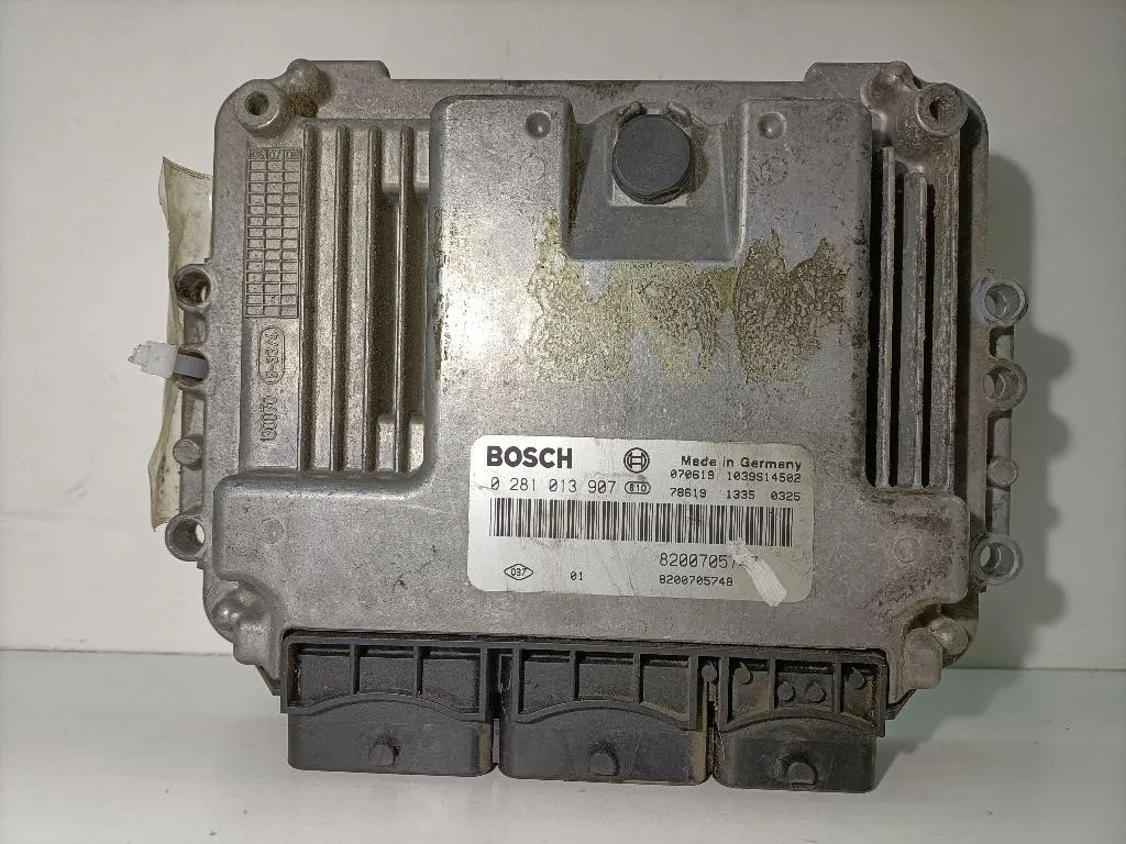 CENTRALINA MOTORE RENAULT Scenic Serie 8200386508 F9Q803 diesel 1870 (03>09)