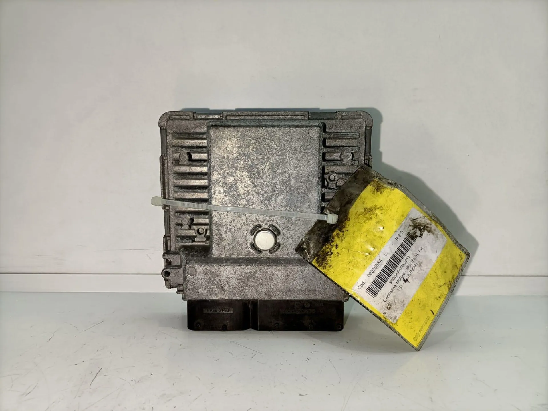 CENTRALINA MOTORE SKODA Fabia Berlina 2° Serie 03F906070N / 5WP44632 Benzina (07>14)