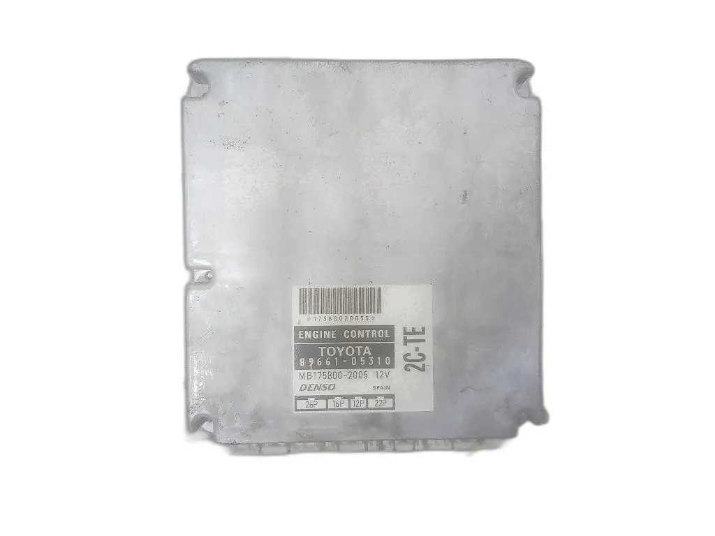 CENTRALINA MOTORE con codice 89661-05310 da TOYOTA Avensis Berlina 1° Serie 2CTE diesel 1975 (98>03)
