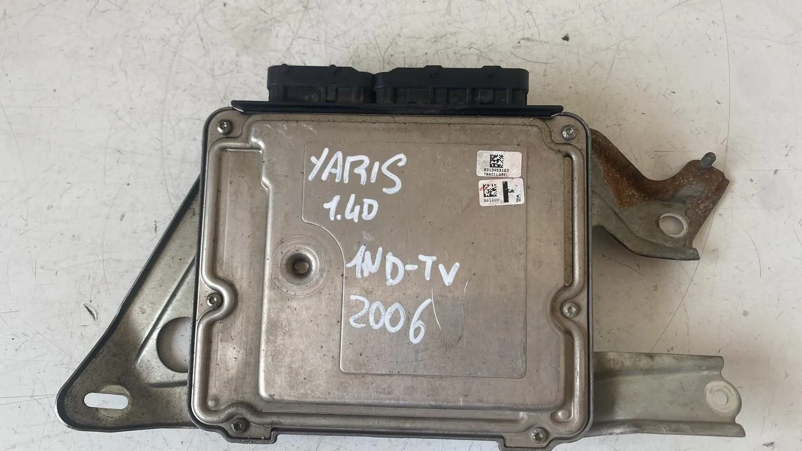 CENTRALINA MOTORE con codice 0281012322 da TOYOTA Yaris Serie con codice motore 1ND TV/1ND TV Diesel 1400 (05>08)