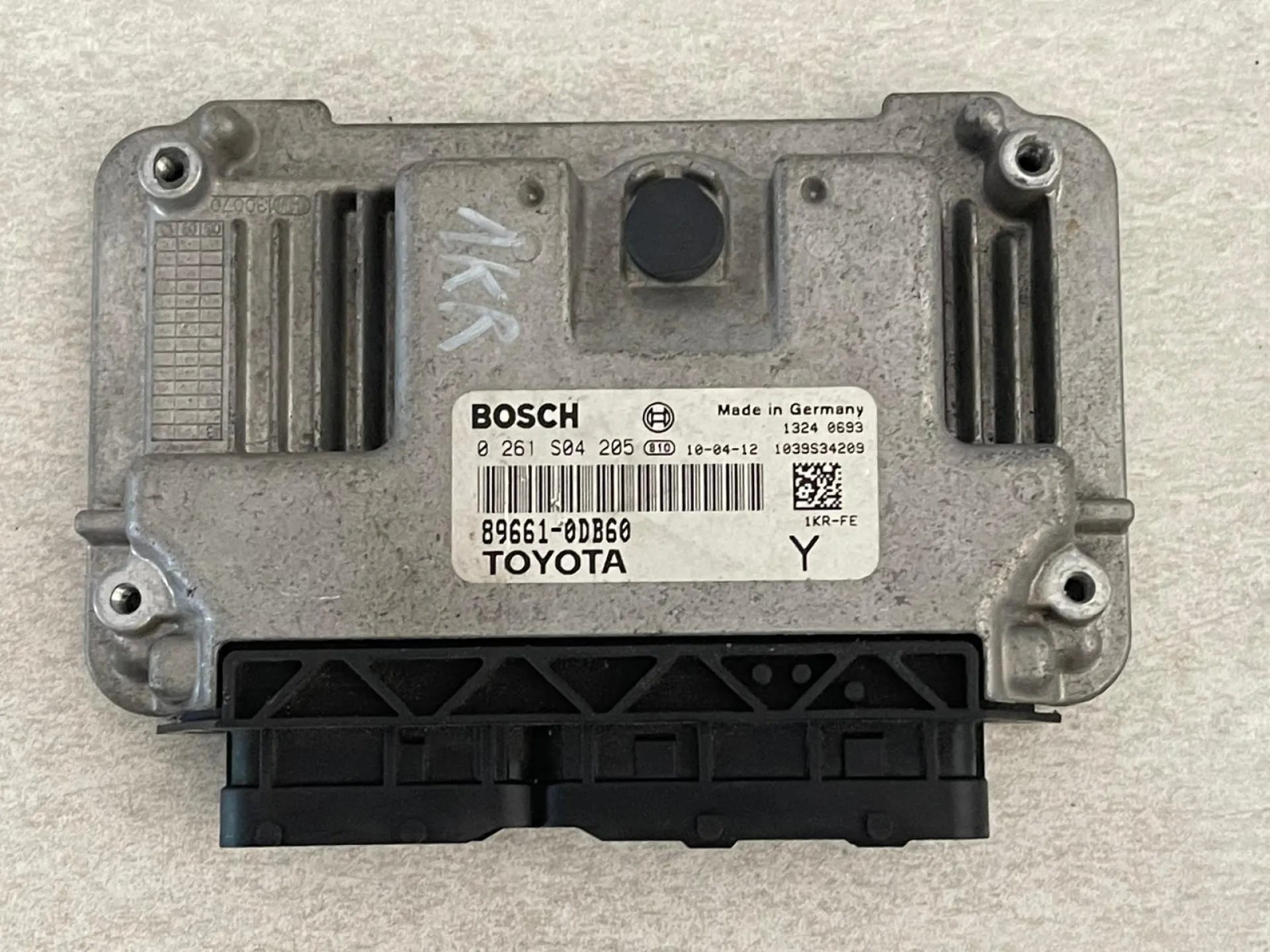 CENTRALINA MOTORE con codice 0261S04205 da TOYOTA Yaris Serie Benzina 1000 (11>13)