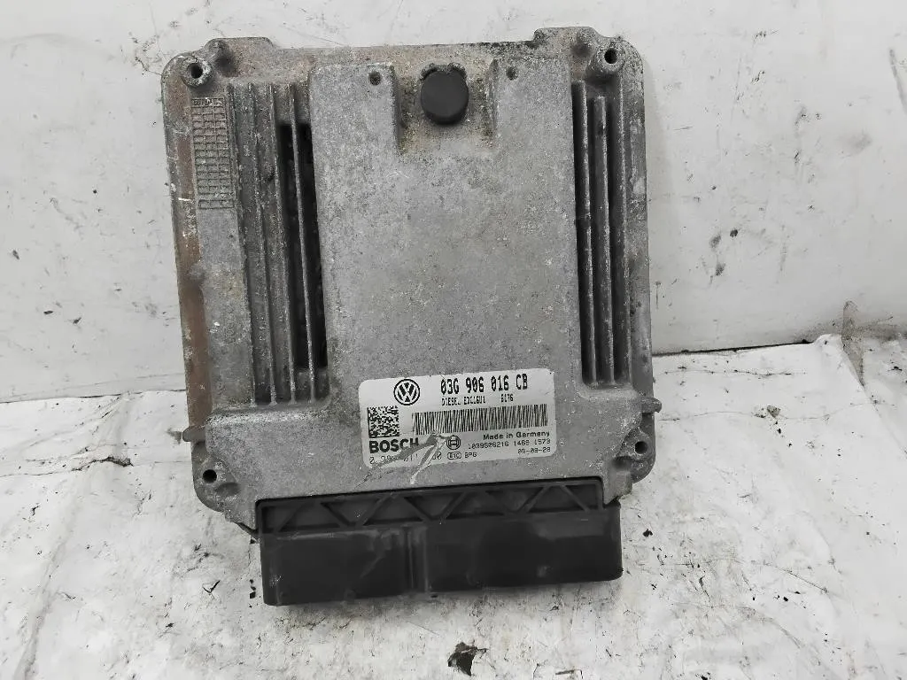 CENTRALINA MOTORE con codice 03G906016CB 0281011900 da VOLKSWAGEN Golf 5 Berlina BKC Diesel 1896 (03>08)