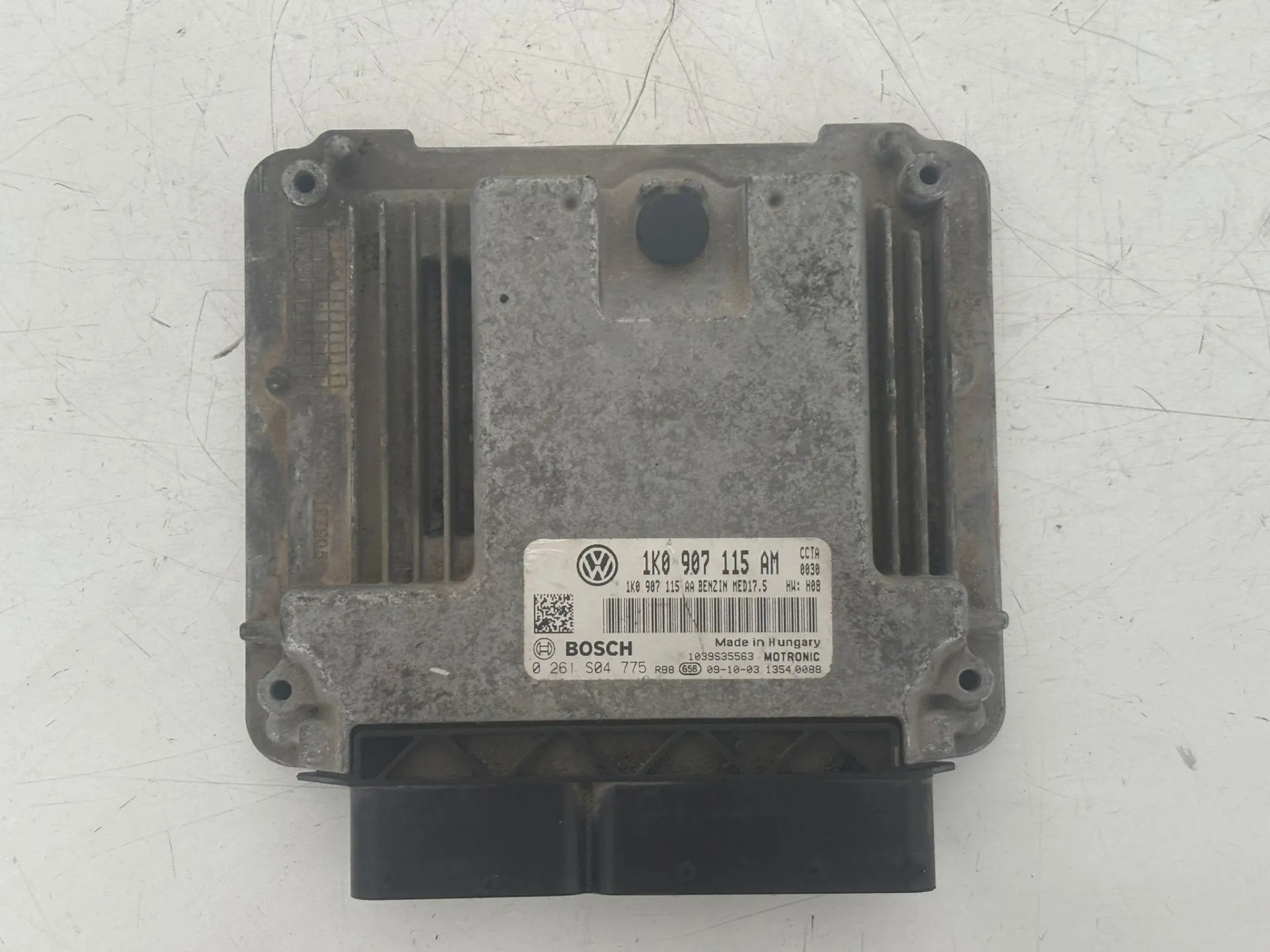 CENTRALINA MOTORE con codice 1K0907115AM da VOLKSWAGEN Passat Berlina 5° Serie con codice motore CCT/CCT Benzina 2000 (10>15)