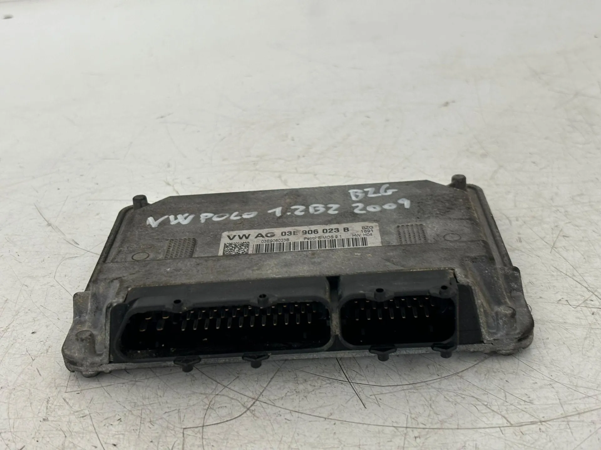 CENTRALINA MOTORE con codice 03E906023B da VOLKSWAGEN Polo 4° Serie Benzina 1200 (01>09)