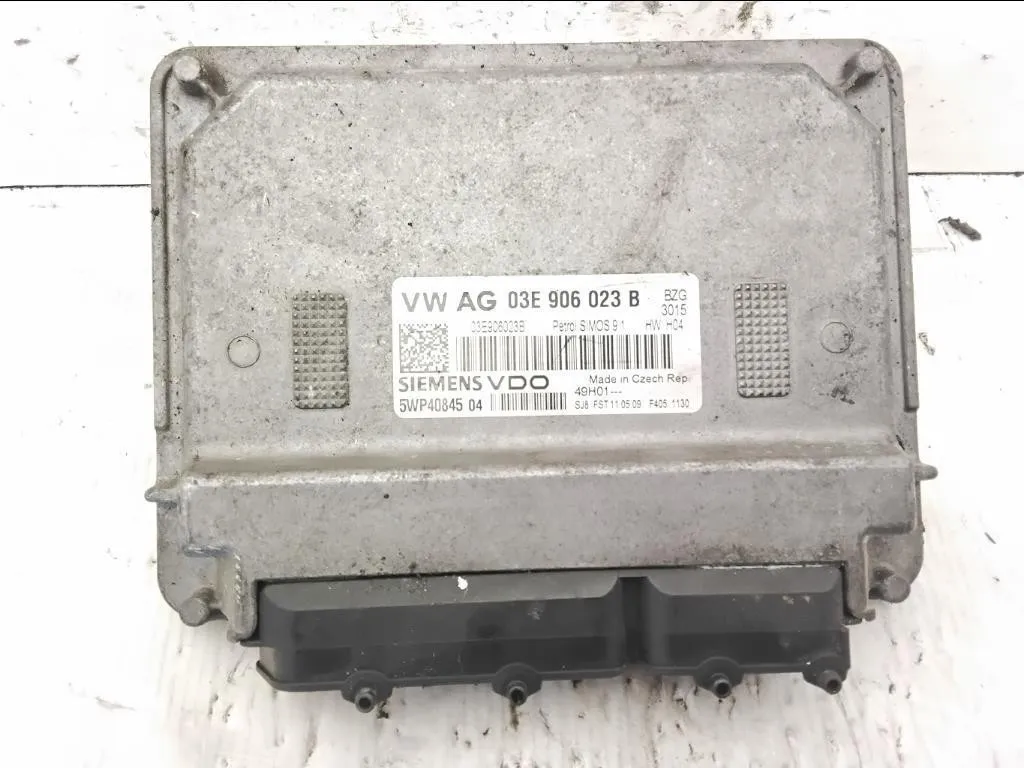 CENTRALINA MOTORE con codice 03e906023b 5wp4084504 da VOLKSWAGEN Polo 5° Serie con codice motore CGP/CGPAA benzina 1198 (09>17)